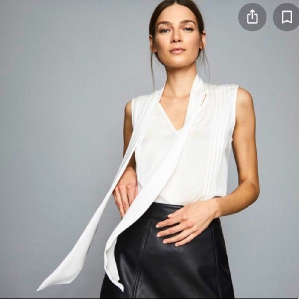 NWOT Reiss Sleeveless Pintuck Top